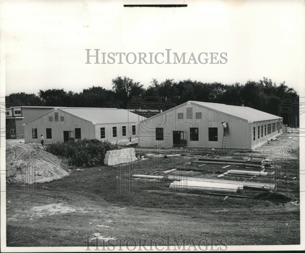 1959, Temporary classroom at University of Wisconsin - Milwaukee - Historic Images