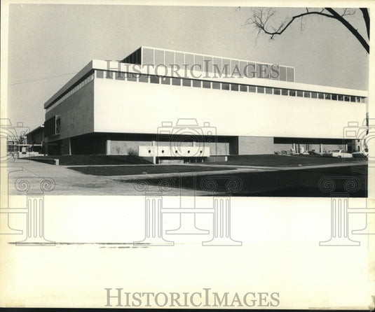 1969 Press Photo Polk Library, University of Wisconsin-Oshkosh - mjc19345 - Historic Images