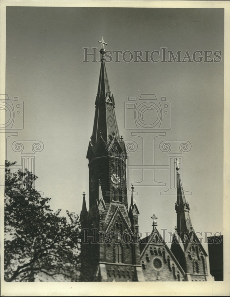1930 Press Photo Trinity Lutheran Church on 9th and Highland - mjc19469 - Historic Images