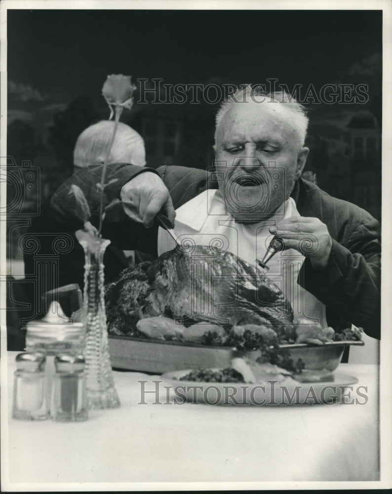 1959, David Stetz carved a turkey, Love and Charity Rescue mission - Historic Images