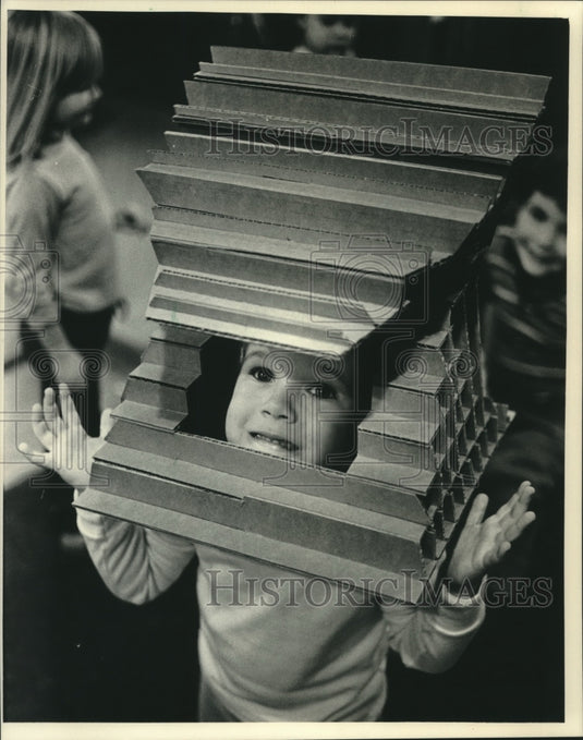 1986 James Rice plays at University of Wisconsin Day Care Center - Historic Images
