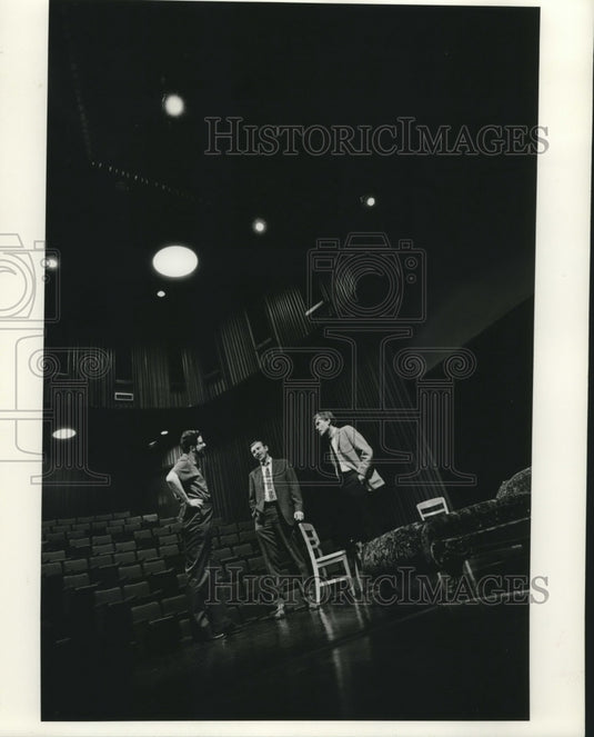 1968, Actors in new University of Wisconsin-Milwaukee theater - Historic Images