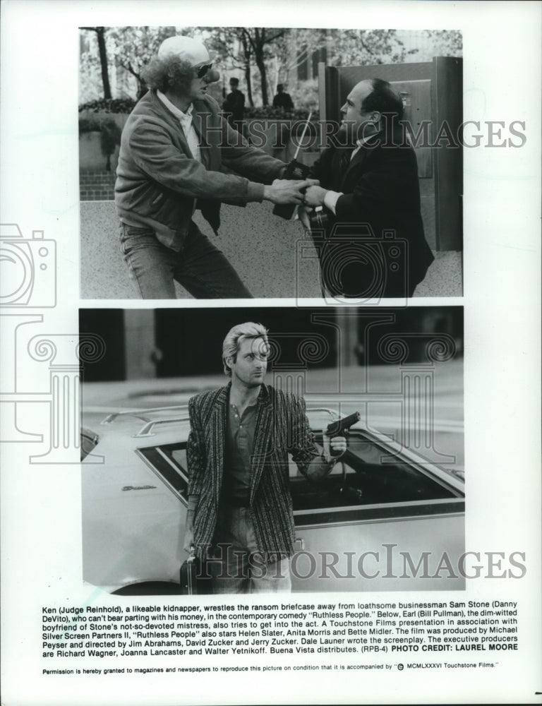 1986 Press Photo Judge Reinhold and Danny DeVito in "Ruthless People" - Historic Images