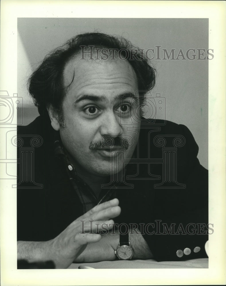 1984 American actor, Danny DeVito - Historic Images