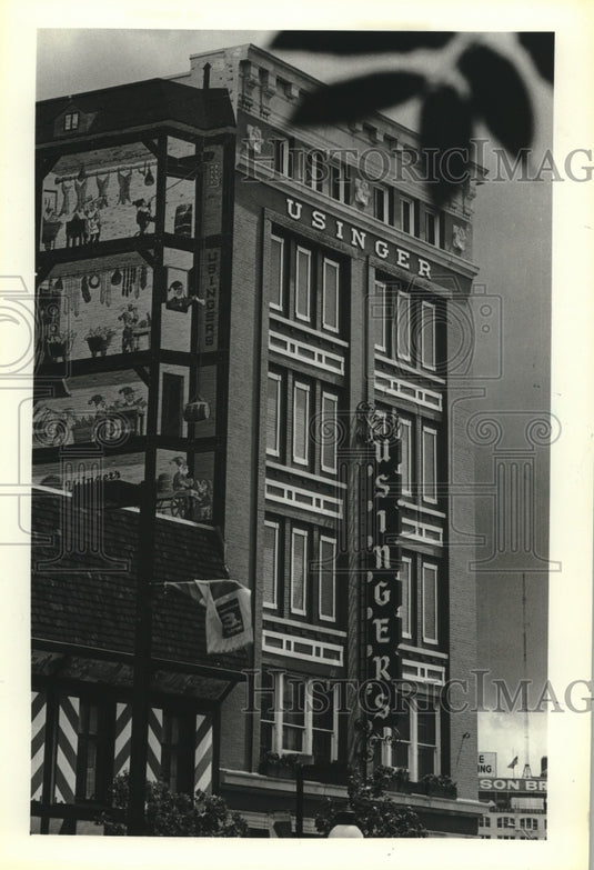 1982 Usinger's Famous Sausage factory - Historic Images