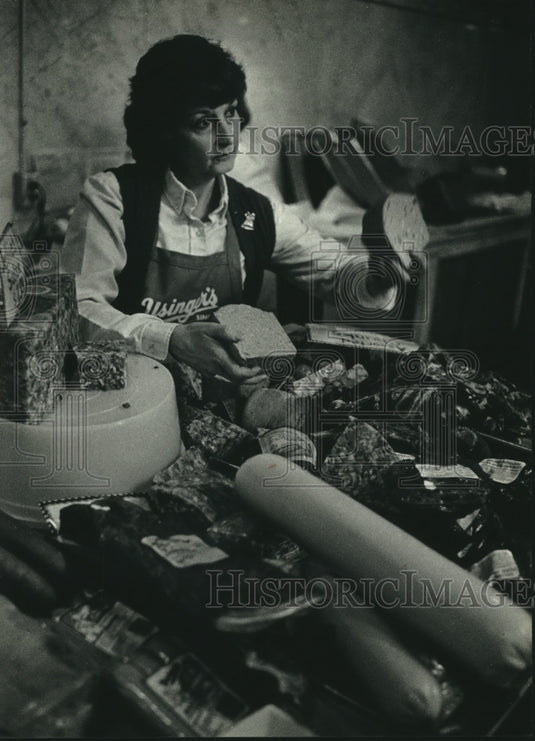 1990, Jill Lambert heads counter sales at Usinger's shop - mjc19964 - Historic Images