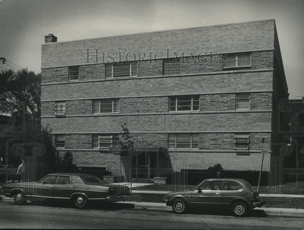 1977 Press Photo Purin Hall at UW-Milwaukee - mjc20024 - Historic Images