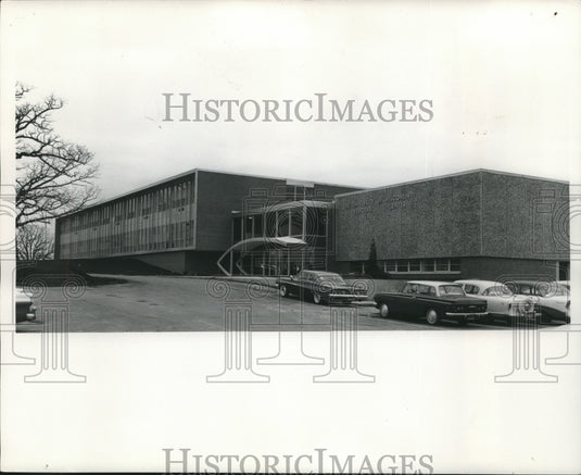 1961 Press Photo Kenosha Center at University of Wisconsin - Parkside dedicated. - Historic Images
