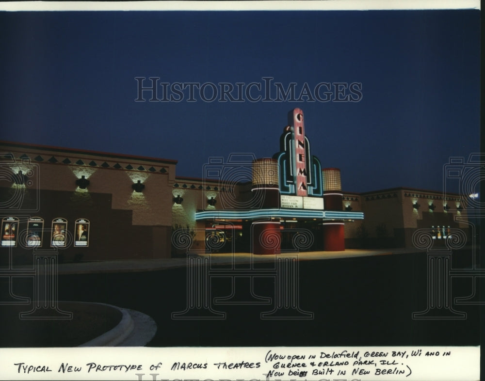 Press Photo Prototype of new Marcus Theatre, Wisconsin - mjc20116 - Historic Images