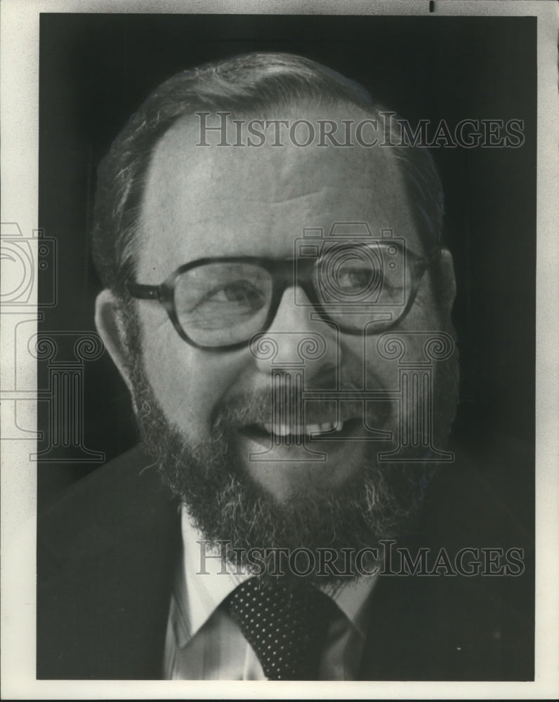 1977, Irwin Segelstein, NBC executive vice president, programs - Historic Images