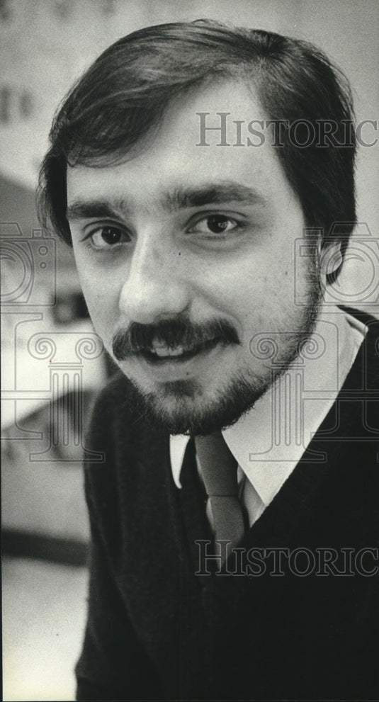 1981 Gordon Kapcznski teacher at Elmwood School, Wisconsin - Historic Images