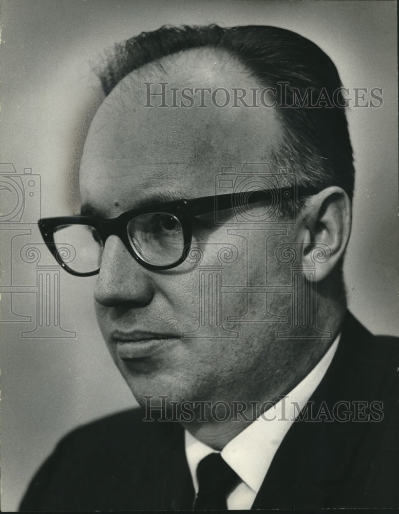 1968, Robert Kaye Social Worker for Alcoholics Anonymous Wisconsin - Historic Images