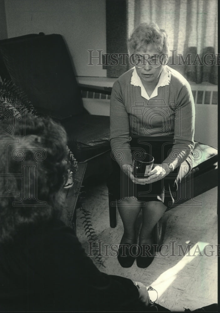 1986, Sister Irene Kay, director of Daystar Milwaukee, Wisconsin. - Historic Images