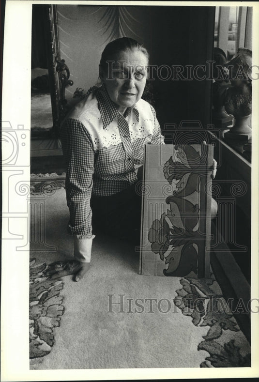 1983, Florence Schroeder Interior designer, Bayside - mjc20492 - Historic Images