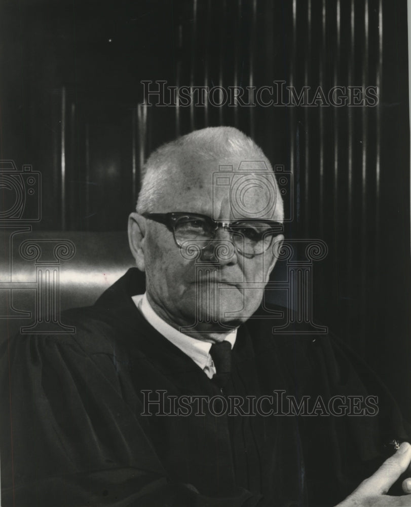 1965 Press Photo Judge Herbrt Schultz - mjc20518 - Historic Images