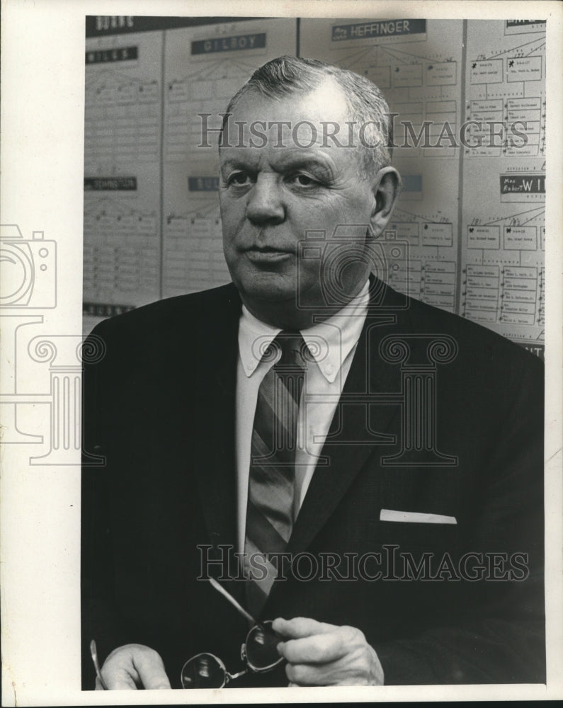 1965 Press Photo Claire M. Rognlien, campaign director Memorial Ctr Perform Arts - Historic Images