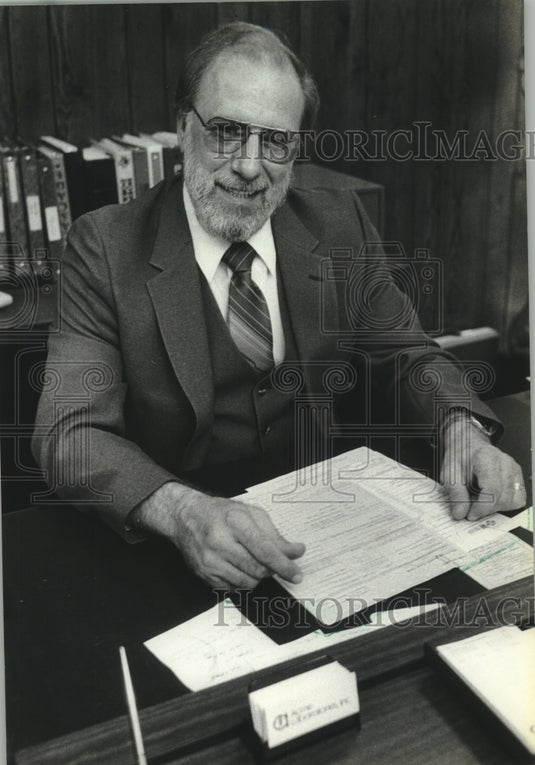 1983, David C. Schultz, at desk, Acme Laboratories, Inc. Wisconsin - Historic Images