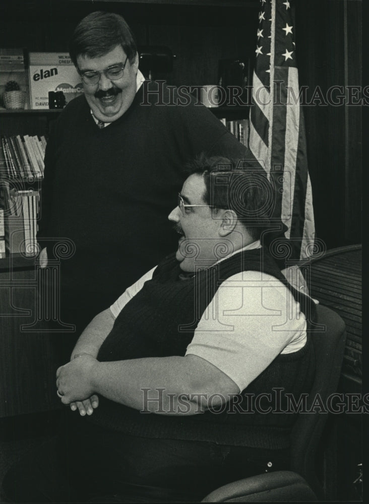 1990 James Fritz visits County Executive Dave Schulz, Milwaukee - Historic Images