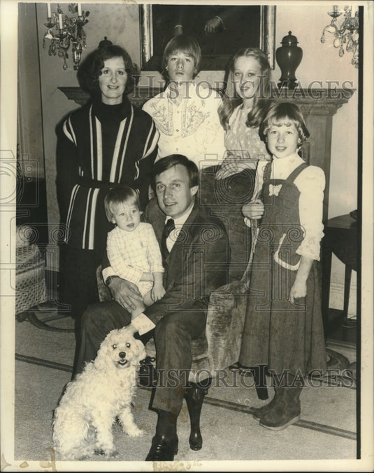 1978 Press Photo Acting Wisconsin Governor Martin Schreiber & family, Madison - Historic Images