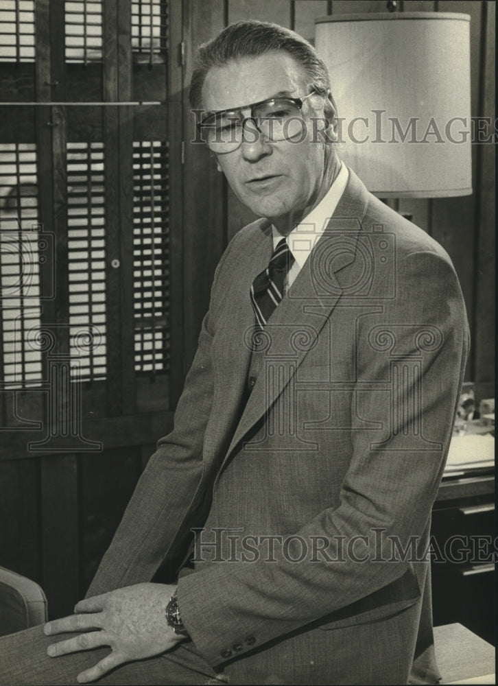 1980 Press Photo Bernard H. Schreiber, Fond Du Lac restauranteur - mjc20797 - Historic Images