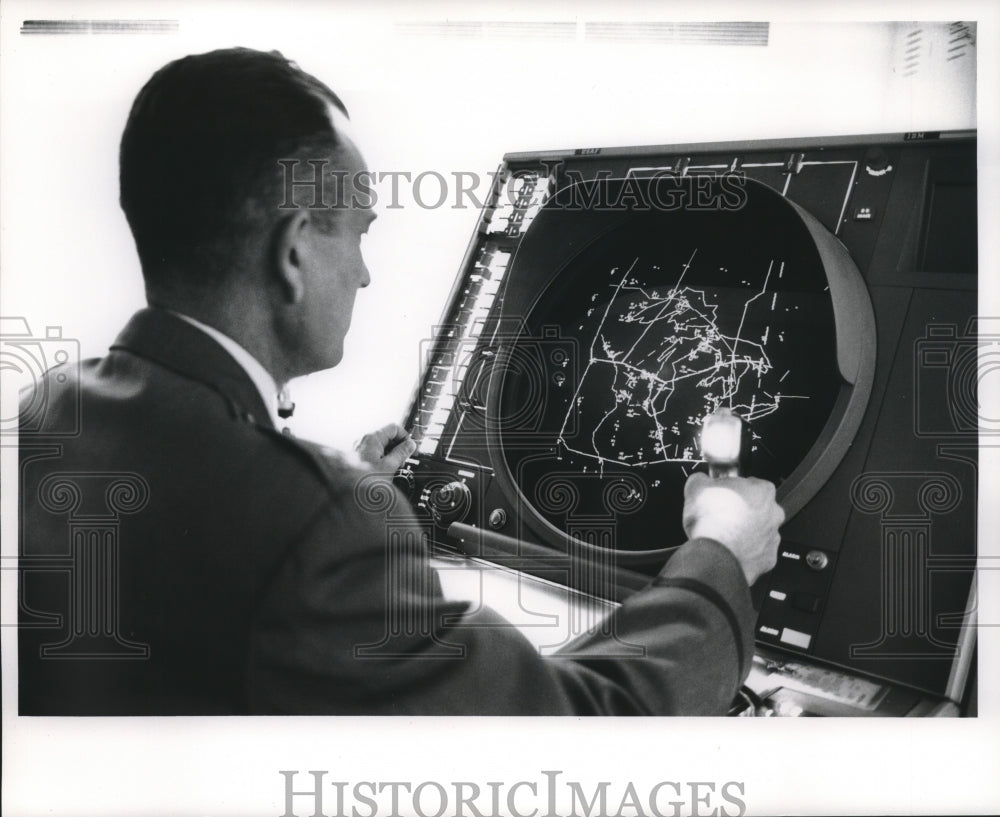 1963 Press Photo Truax Air Force Base Control Center, Madison, Wisconsin - Historic Images