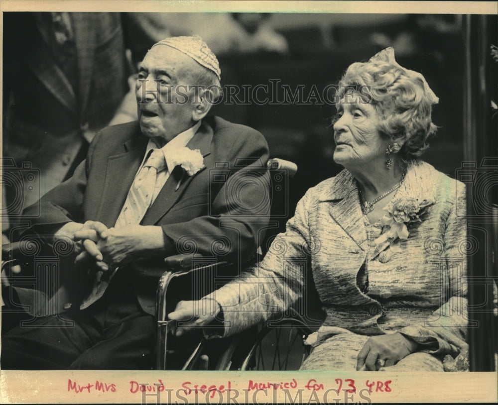 1984 Mr., Mrs. David Siegel married 73 years, mass at Beth Israel - Historic Images