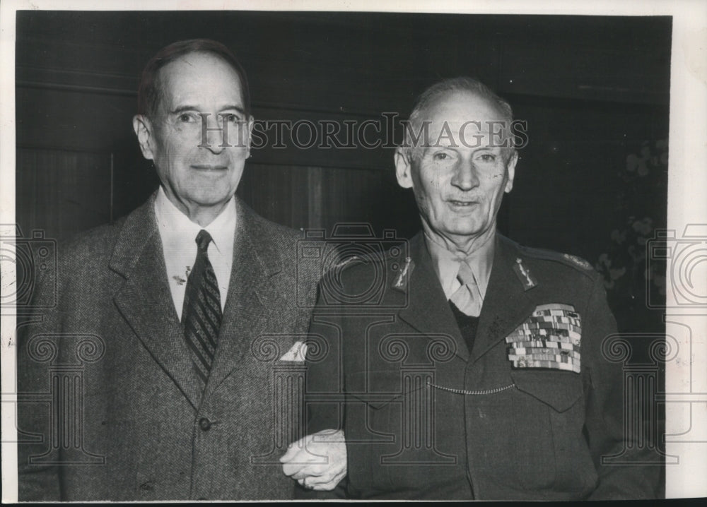 1954, General Douglas MacArthur &amp; Bernard Montgomery - mjc21000 - Historic Images