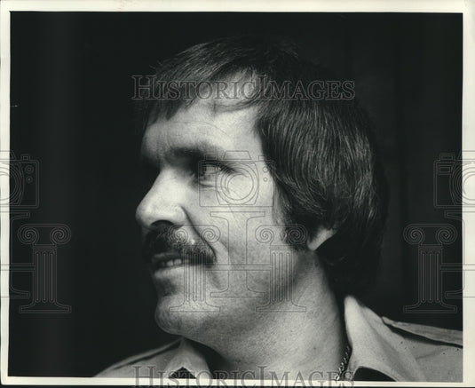 1979 Burt Norstrand, new owner of the Hudson's old Opera House - Historic Images