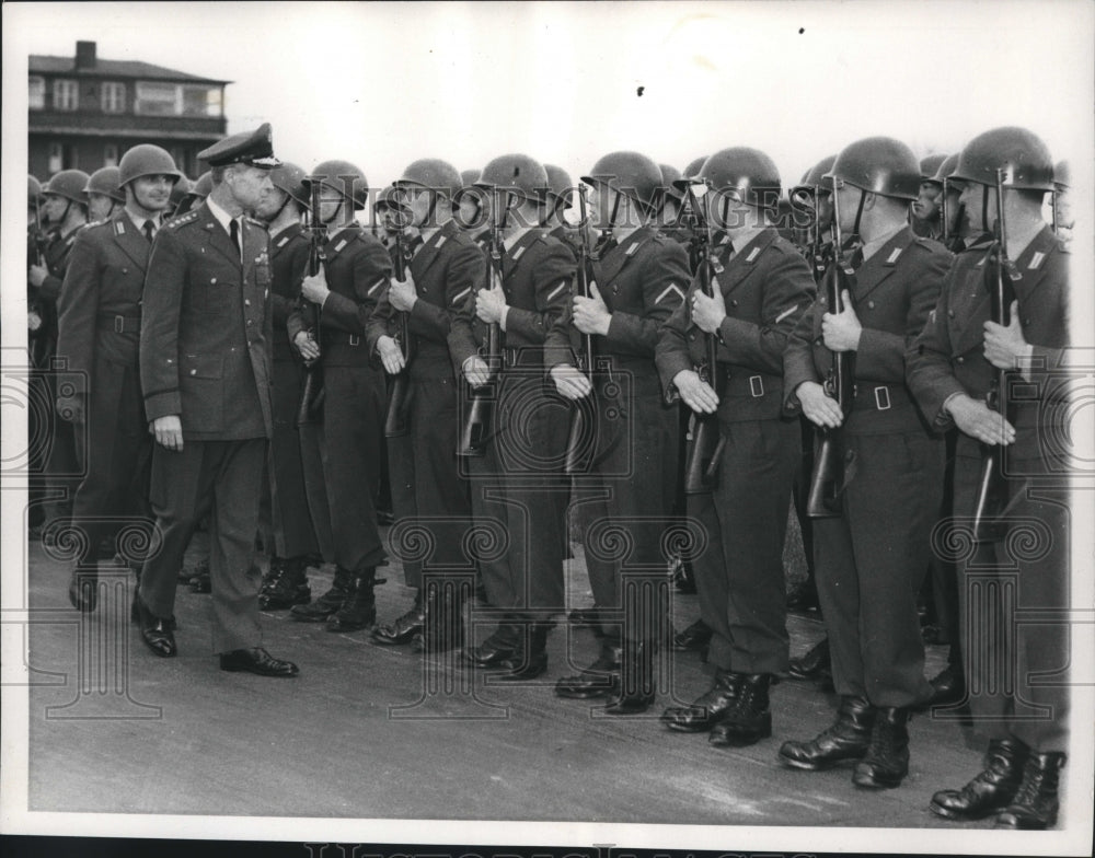 1959, General Lauris Norstad inspects West German troops in Germany - Historic Images