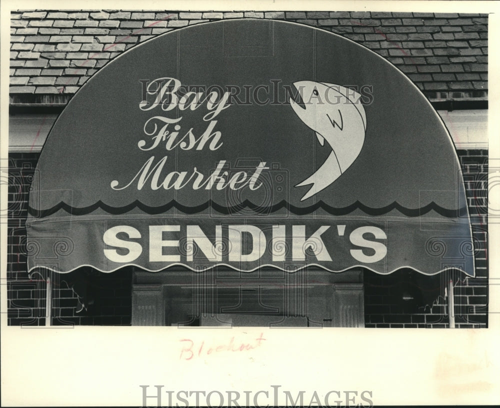 1985 Press Photo Front view of Sendik's Bay Fish Market - mjc21120 - Historic Images