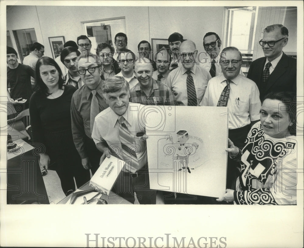 1972 Ray Schultz at his 35th anniversary at The Milwaukee Journal - Historic Images