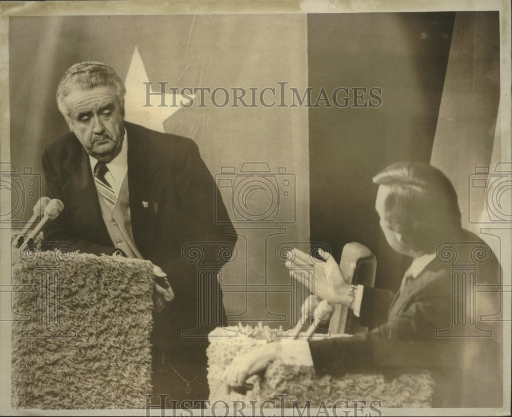 1978 Press Photo Lee Dreyfus Listens to Governor Martin Schreiber in Milwaukee - Historic Images