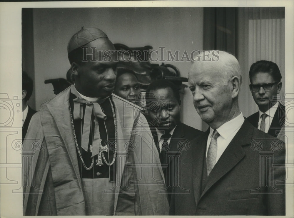 1963 Press Photo Laurian Cardinal Rugambwa chats with West German President. - Historic Images