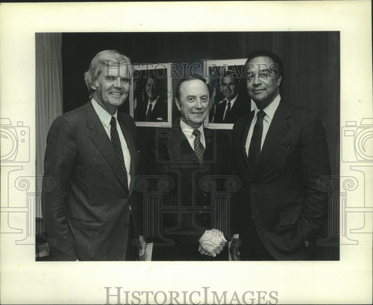 1983 President William G. Schuett With Others In Wisconsin - Historic Images