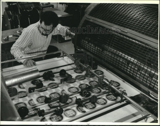 1993 Mike Schreiber cutting tags, Schreiber Specialties Inc., Sussex - Historic Images