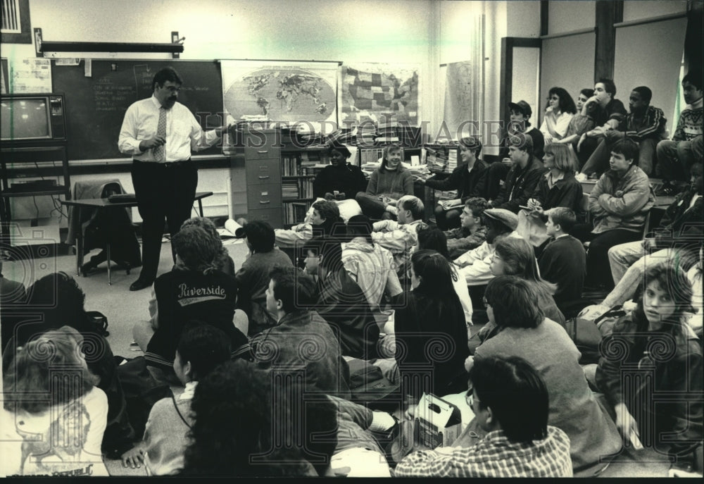 1988, David Schulz teach students, Riverside University High School, - Historic Images
