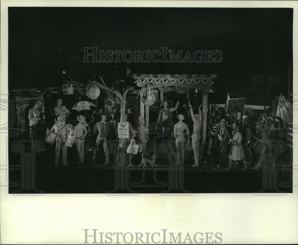 1964 Press Photo Diorama Of Figures in Smithsonian Torchlight Parade - mjc21686 - Historic Images