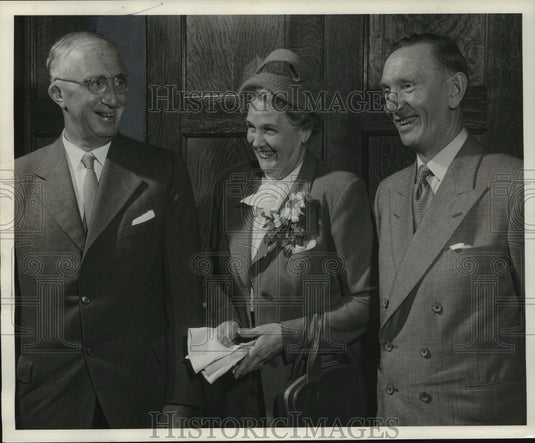 1952 Press Photo Oscar Torp With Wife And Wilhelm Morgenstierne Visit Madison - Historic Images
