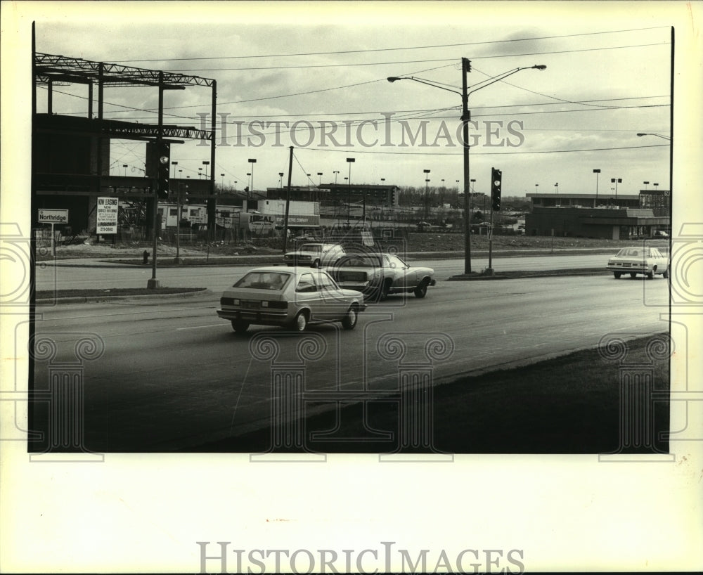 1981 Press Photo Intersection of 85th Street and Brown Deer Road Milwaukee - Historic Images