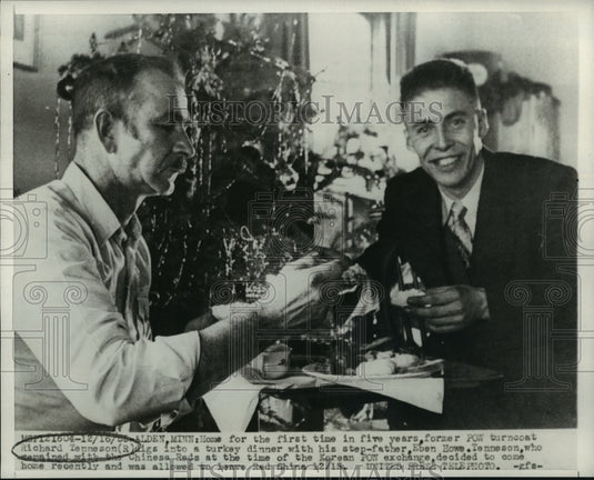 1955 Press Photo Richard Tenneson eats turkey with step-father Eben Howe - Historic Images