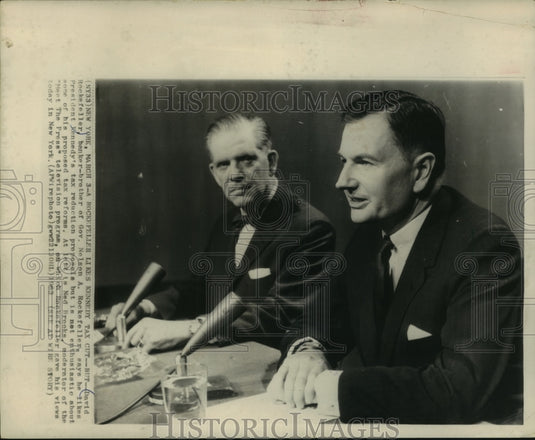 1963 Press Photo Ned Brooks and David Rockefeller in "Meet The Press" - Historic Images