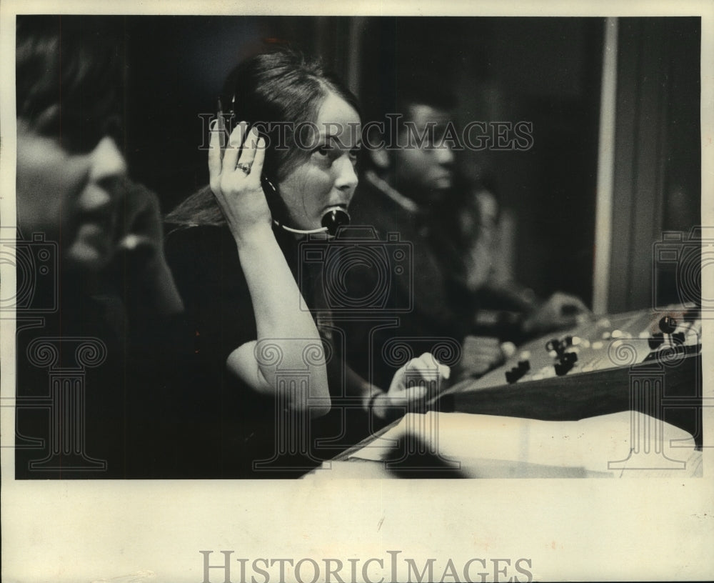 1975 Press Photo Miss Tudor in a class at University of Wisconsin Madison - Historic Images