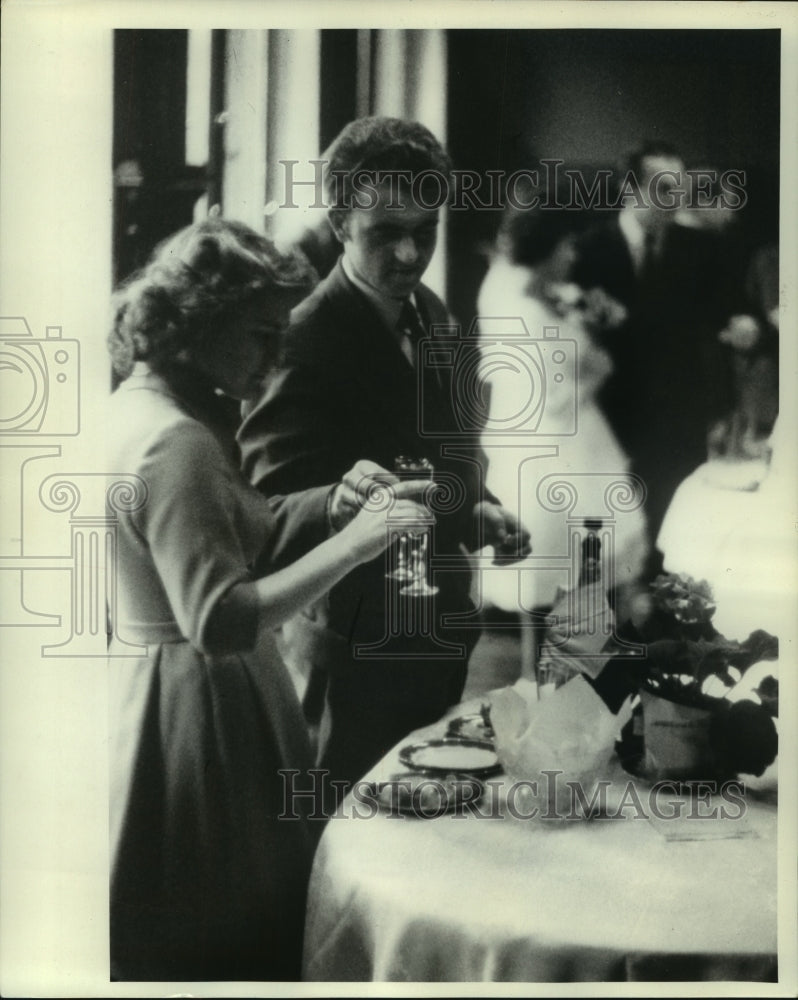 1963 Press Photo Soviet bride and groom toast each other. - mjc22277 - Historic Images