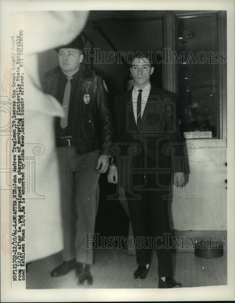 1964 Press Photo John Andrew Treglown leaving Grant County Court after hearing. - Historic Images