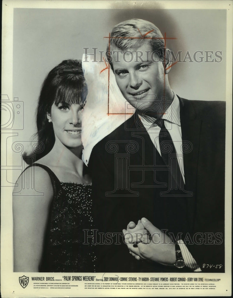 1964 Press Photo Troy Donahue And Woman Hold Hands - mjc22461 - Historic Images