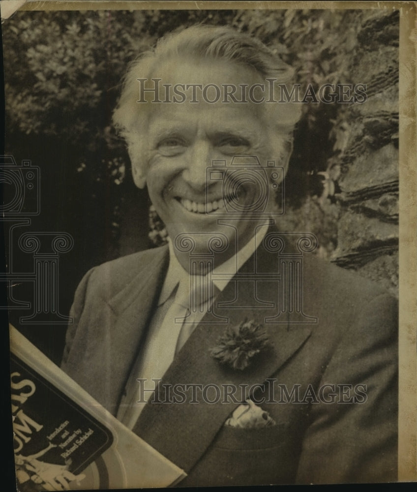 1976 Press Photo Douglas Fairbanks Jr., actor. - mjc22464- Historic Images