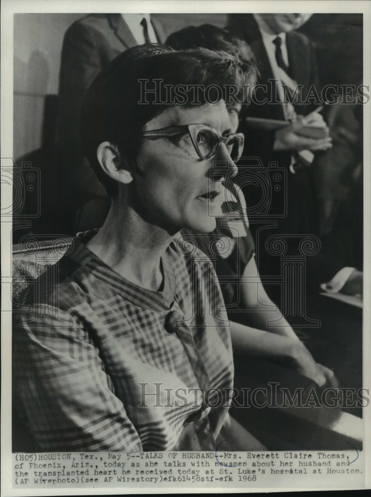 1968 Press Photo Mrs Everett Claire Thomas Speaks On Husband's Transplant, Texas - Historic Images