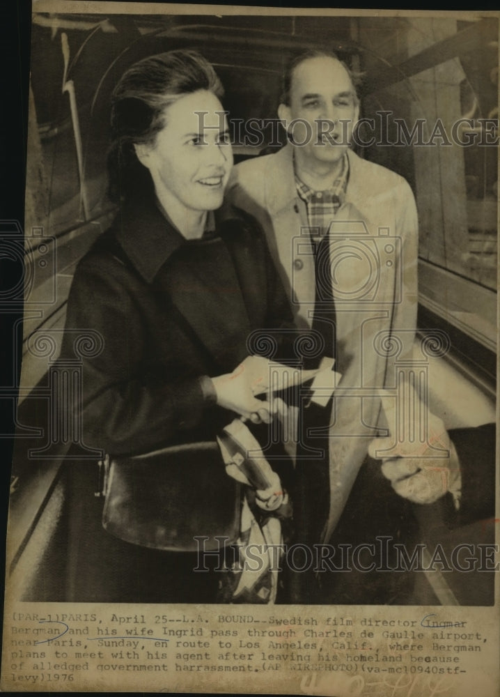 1976 Ingmar Bergman And Wife At Charles De Gaulle Airport In Paris - Historic Images