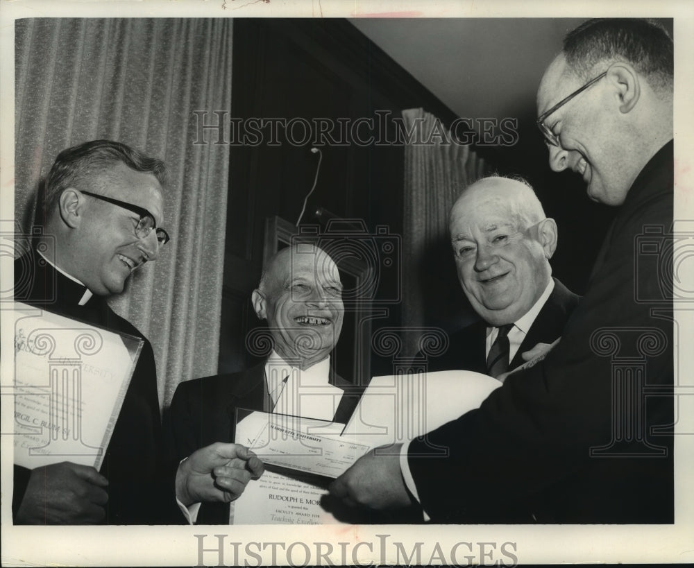 1966 Press Photo Francis Sweitlik With Others, Alpha Sigma Nu Convention Dinner - Historic Images