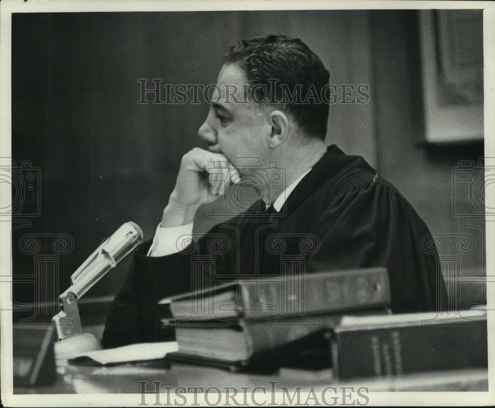 1967 Press Photo Judge Christ Seraphim - mjc22958 - Historic Images